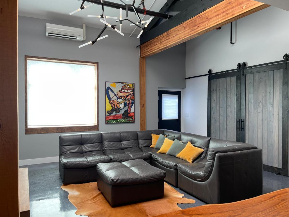 Warehouse Lofts Unit E Appartement